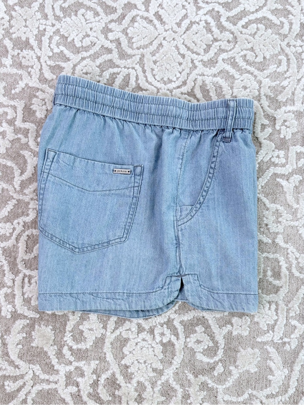 Prana Sunrise Peak Women’s Chambray Short - Picture 6 of 9